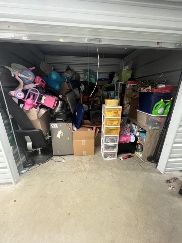 Storage Unit Auction in Monroe, LA at Dixie Self Storage Monroe ends